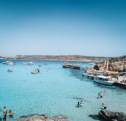 Туры на о. Комино 2025 - цены на путевки на Мальту из Москвы от туроператора Coral Travel