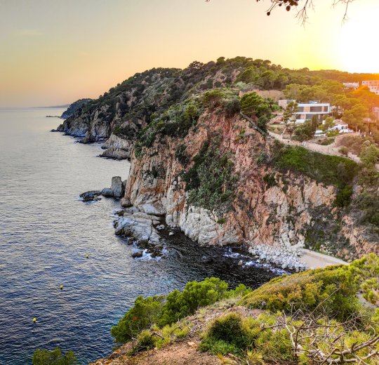 Туры в Коста Браву 2025 - цены на путевки в Испанию из Москвы от туроператора Coral Travel