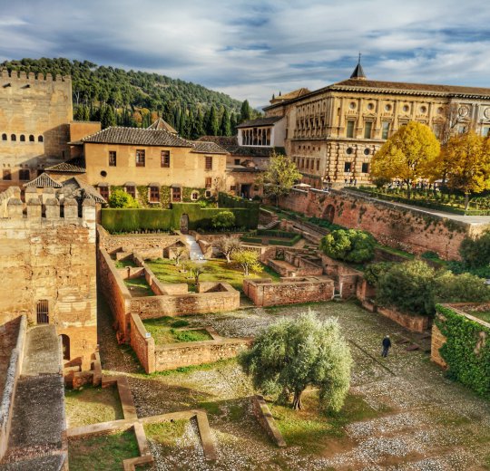 Туры в Гранаду 2025 - цены на путевки в Испанию из Москвы от туроператора Coral Travel