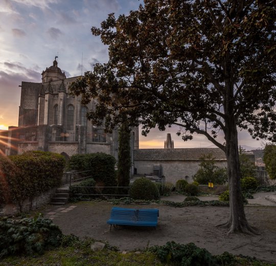 Туры в Каталонию 2025 - цены на путевки в Испанию из Москвы от туроператора Coral Travel