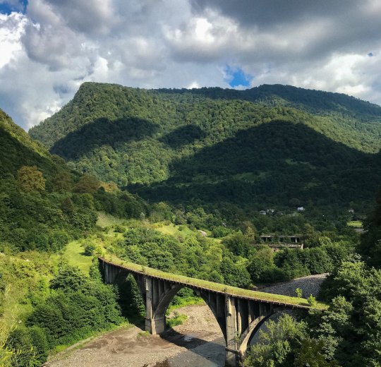 Туры в Сухум 2025 - цены на путевки в Абхазию из Москвы от туроператора Coral Travel