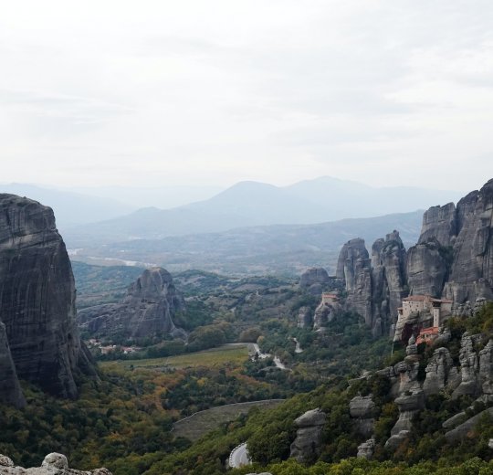 Туры в Каламбаку 2025 - цены на путевки в Грецию из Москвы от туроператора Coral Travel