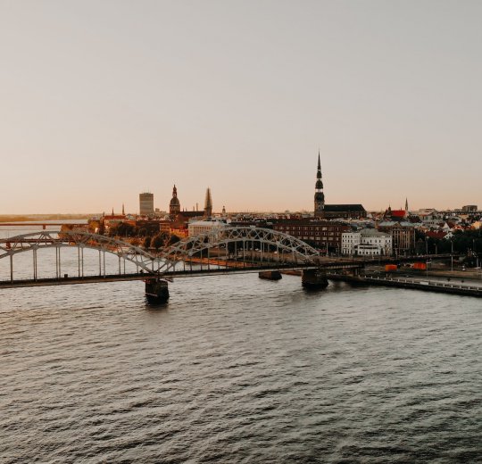 Туры в Ригу 2025 - цены на путевки в Латвию из Москвы от туроператора Coral Travel