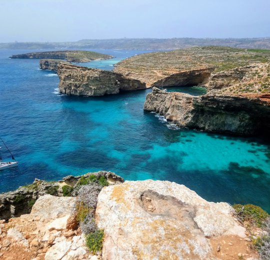 Туры на о. Комино 2025 - цены на путевки на Мальту из Москвы от туроператора Coral Travel