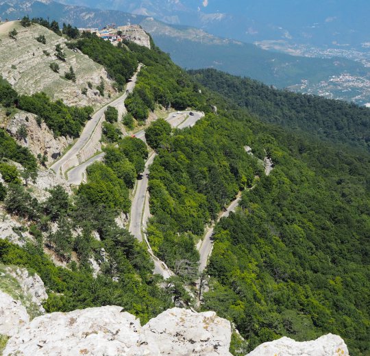 Туры в Ялту 2025 - цены на путевки в Россию из Москвы от туроператора Coral Travel